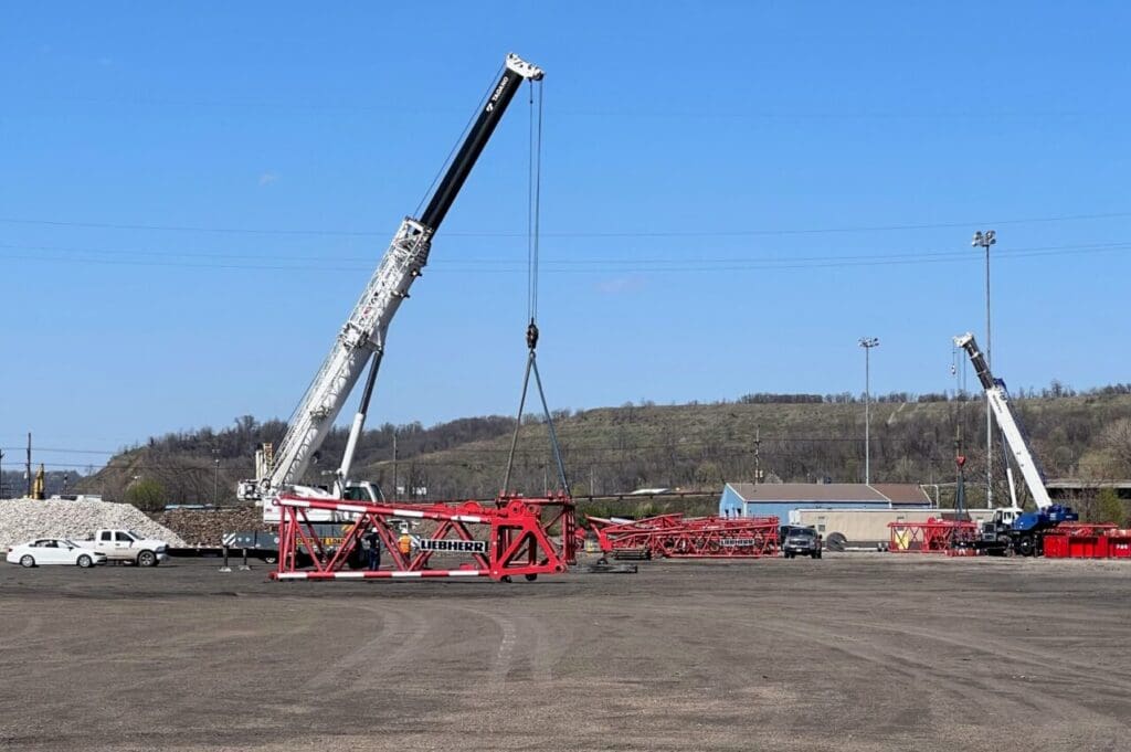 Heavy Lift Crane at The Port of West Viginia